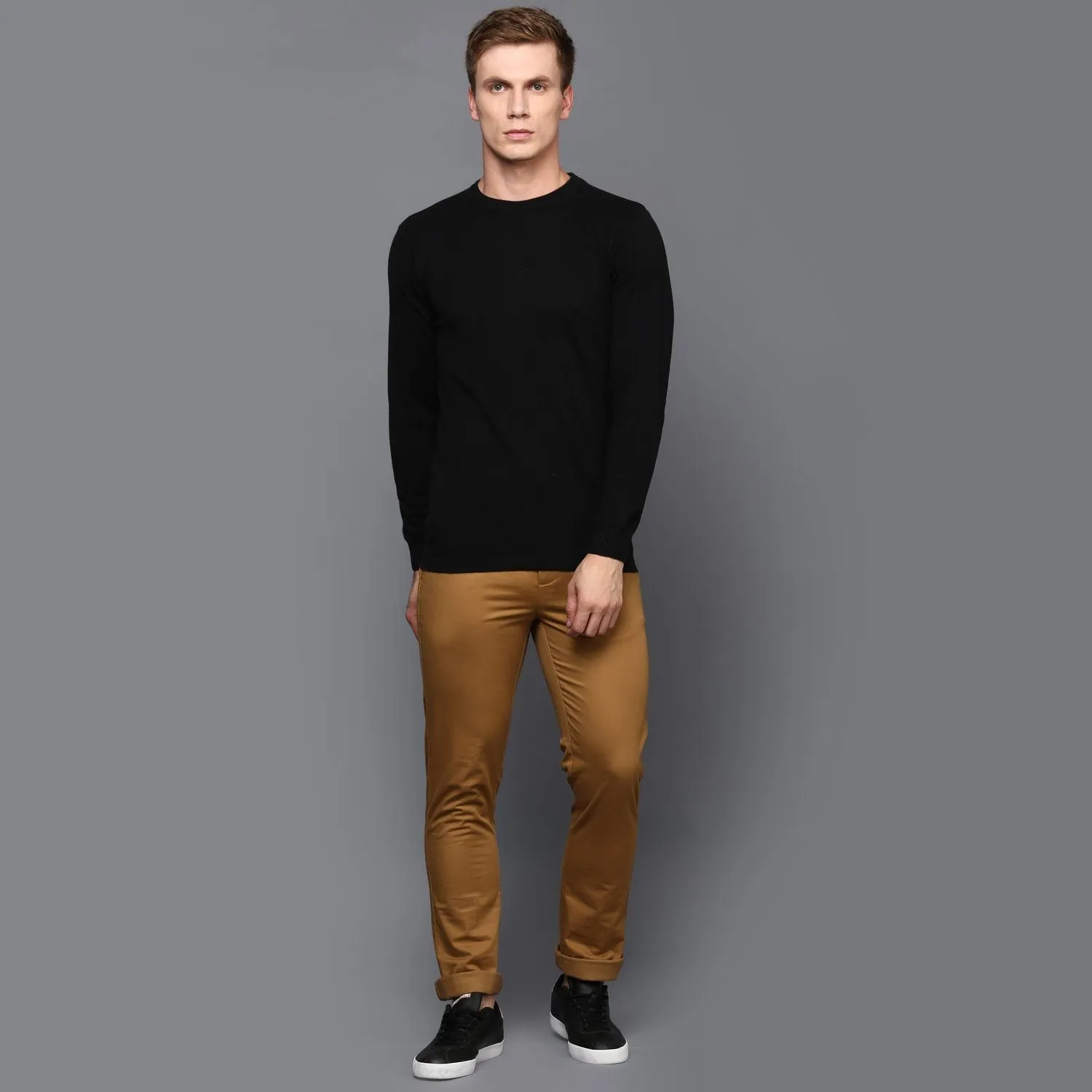 Black Crew Neck Long Sleeved Jumper