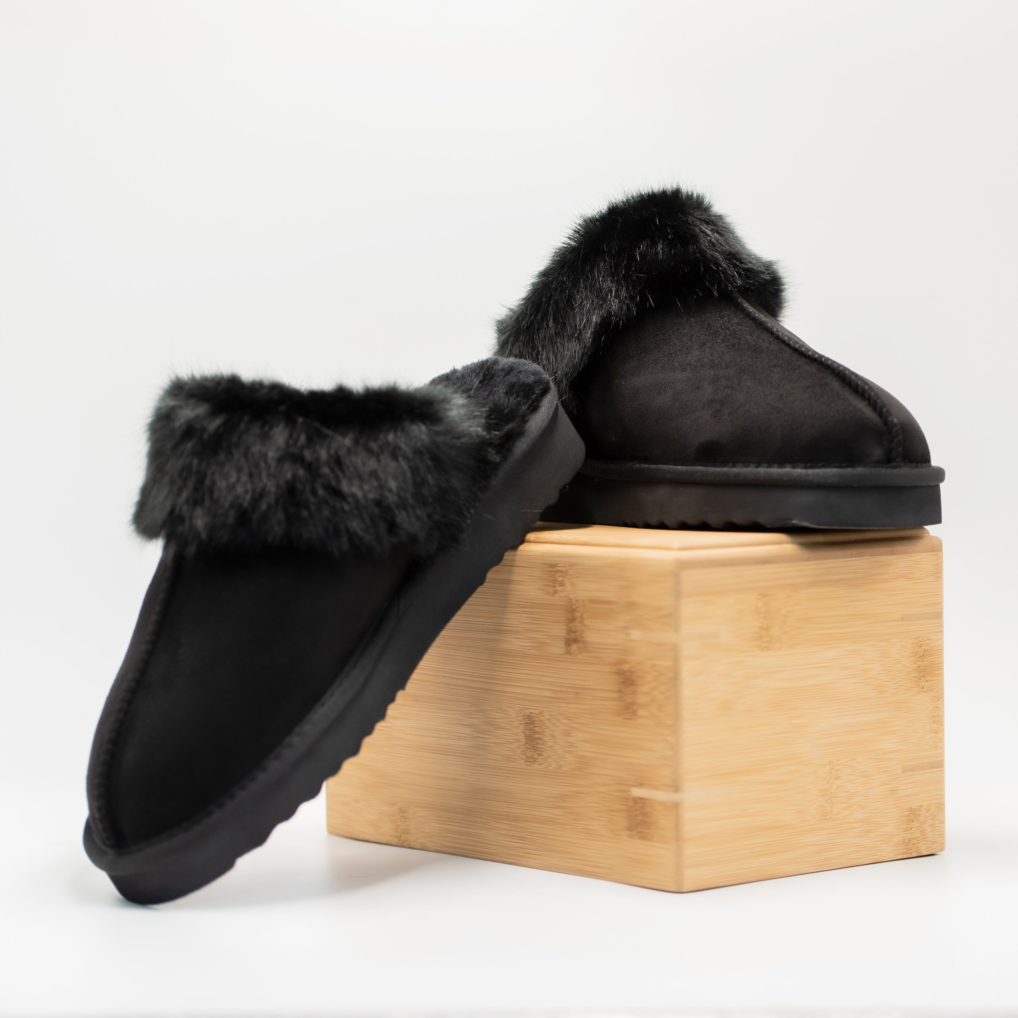 PAWJ Slippers | Black / Black Mink